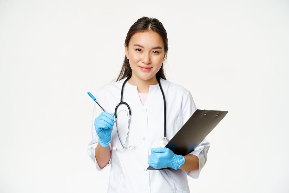 Dr. Ni Made Maya